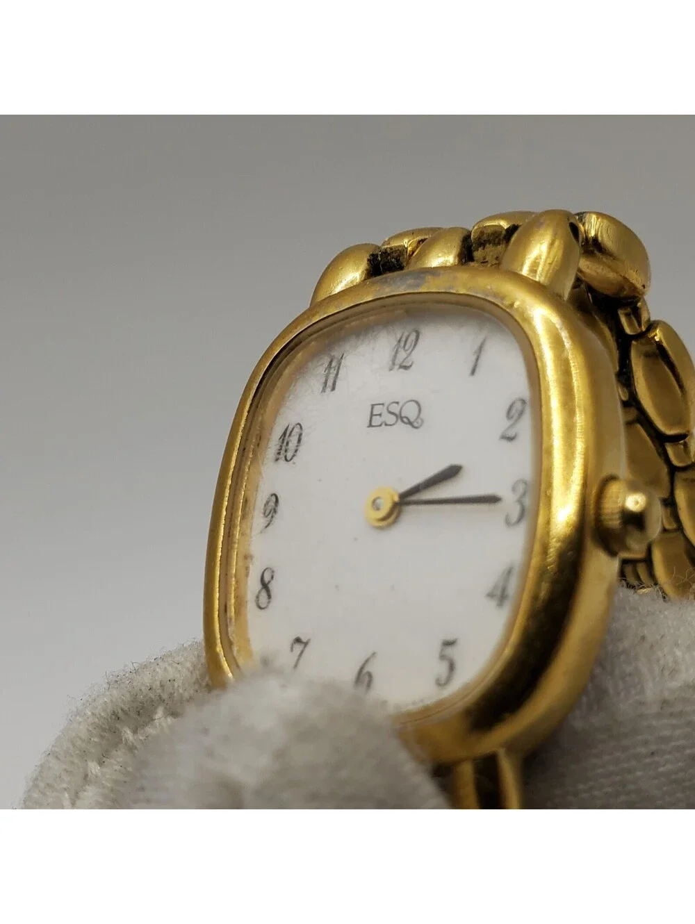 ESQ Quartz Womens Watch 21mm For Parts Or Repair Gold Tone White Dial